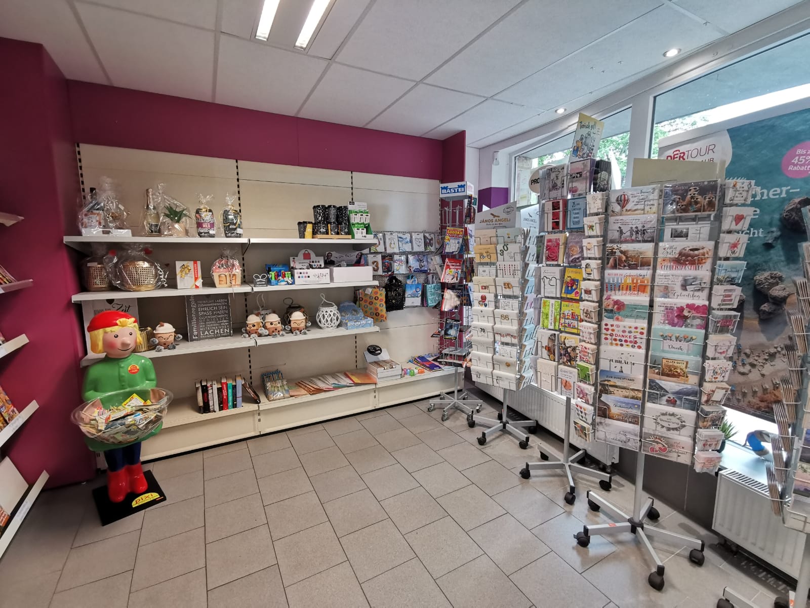 Einblick in den Laden - Foto 10